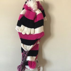 ✴️✴️SALE✴️✴️Arizona Jean Company Girls Hat, Scarf, Mitten Set. NEW!!